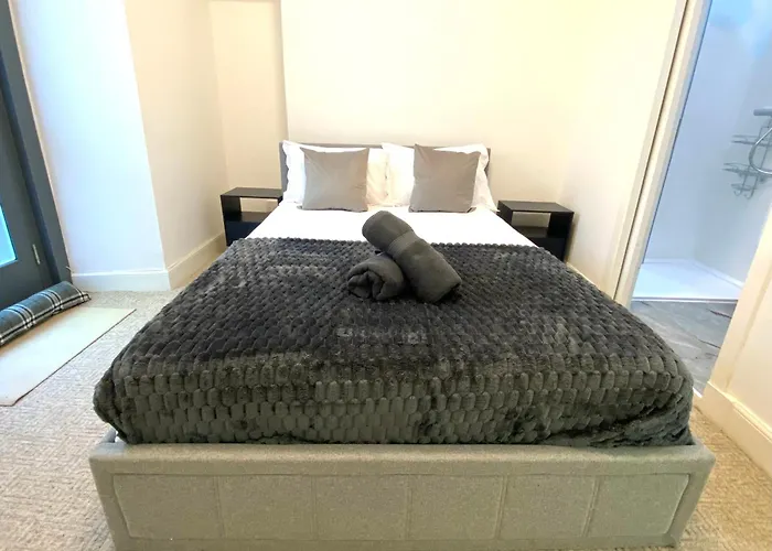 Superior Three-Bedroom Apartment